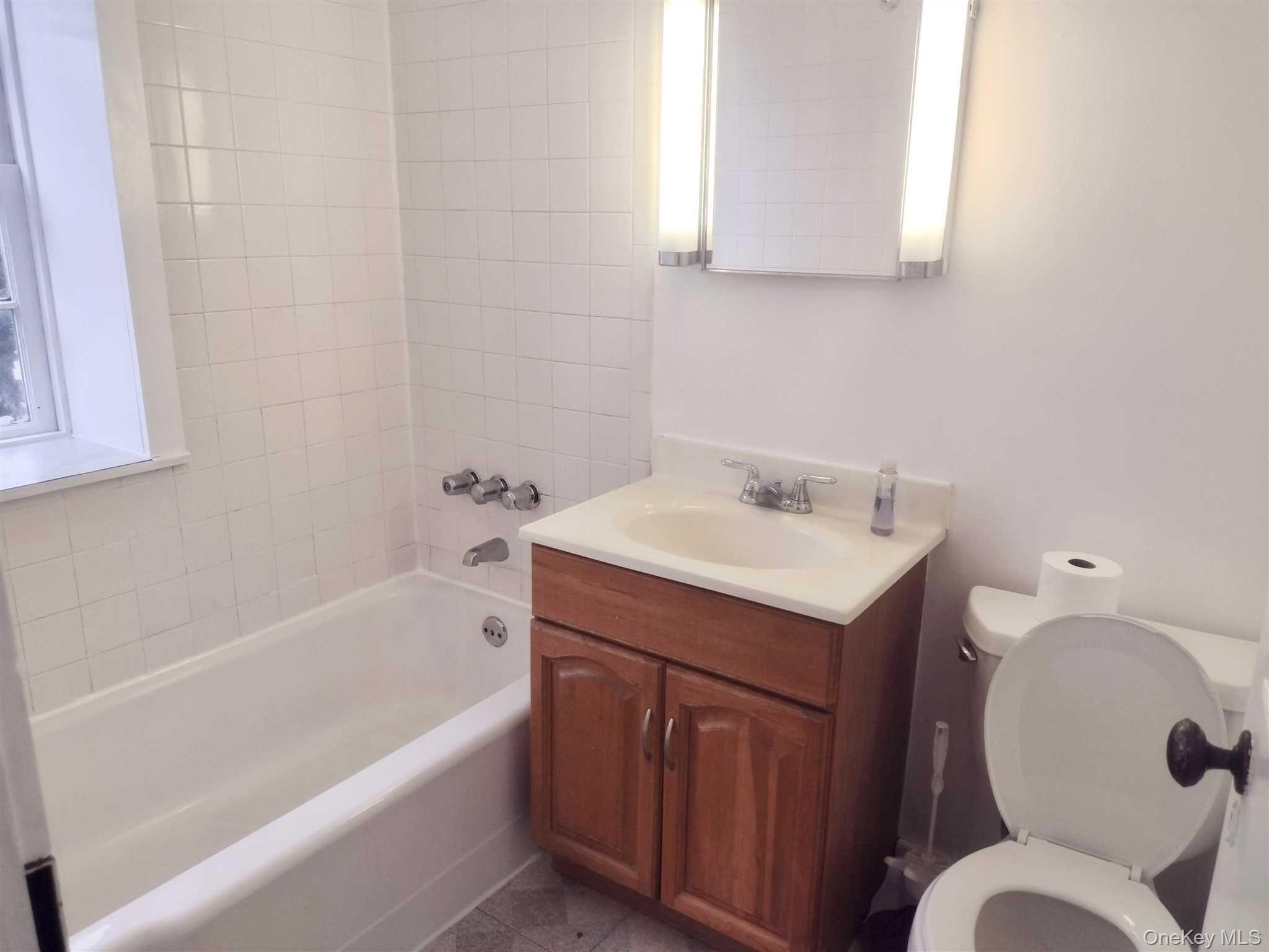 #11 photo, 1612 MAIN Street, Pleasant Valley , NY 12569