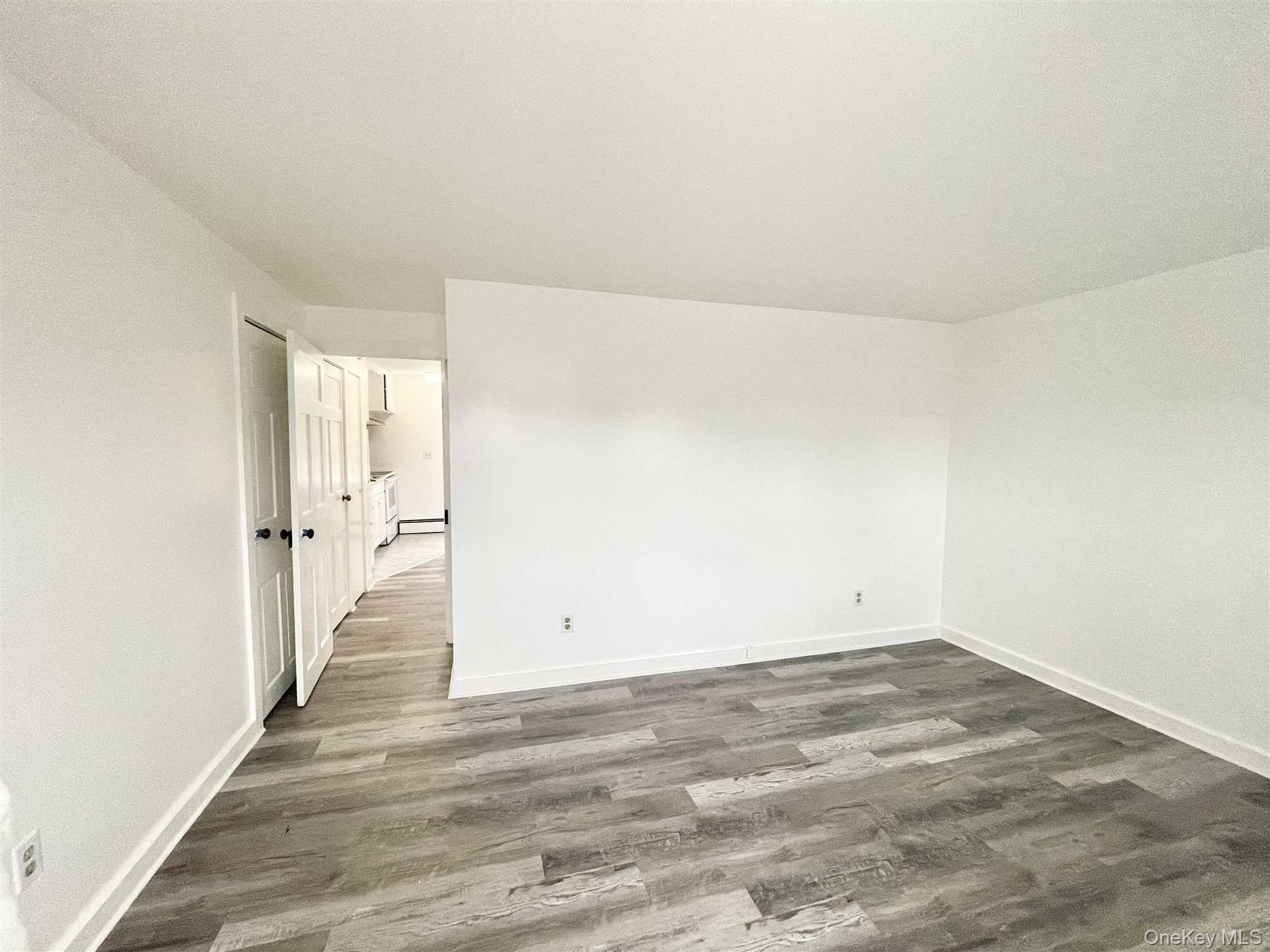 #4 photo, 1612 MAIN Street, Pleasant Valley , NY 12569