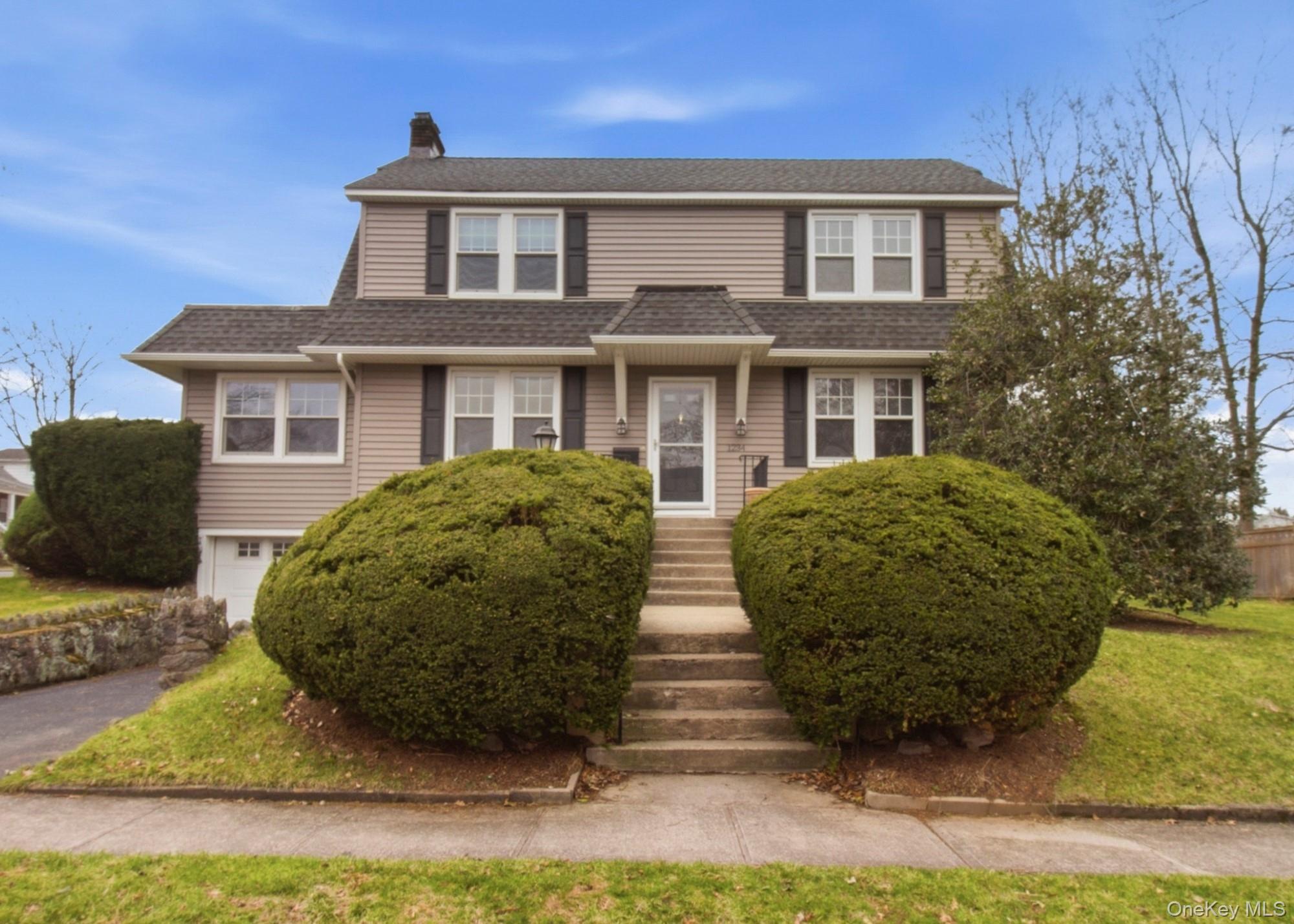 #1 photo, 1234 Arlington Street, Mamaroneck , NY 10543