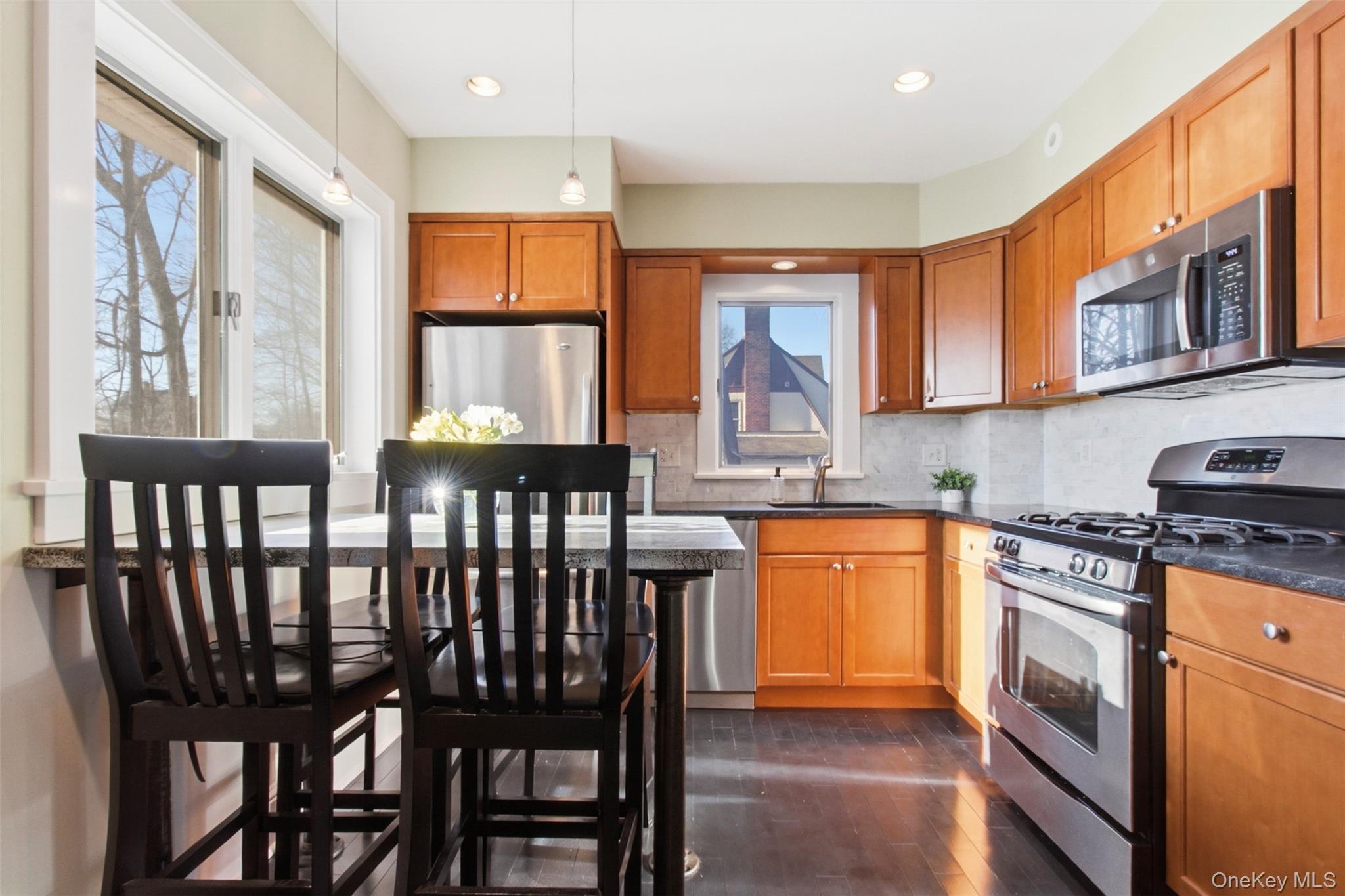 #9 photo, 1234 Arlington Street, Mamaroneck , NY 10543