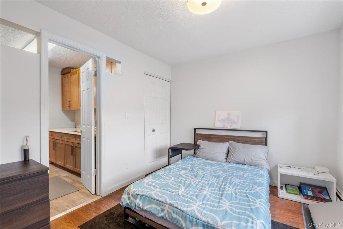 #13 photo, 555 Central Park Avenue, Scarsdale , NY 10583