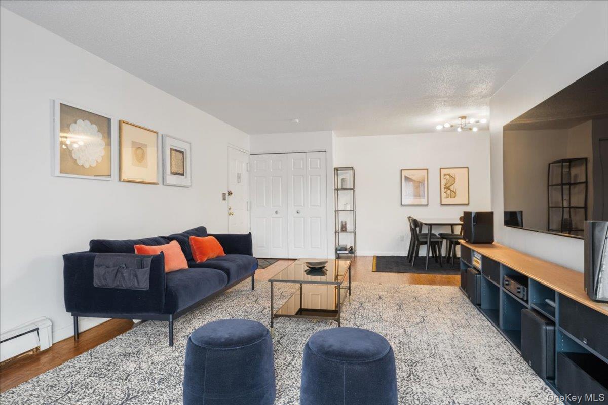 #2 photo, 555 Central Park Avenue, Scarsdale , NY 10583