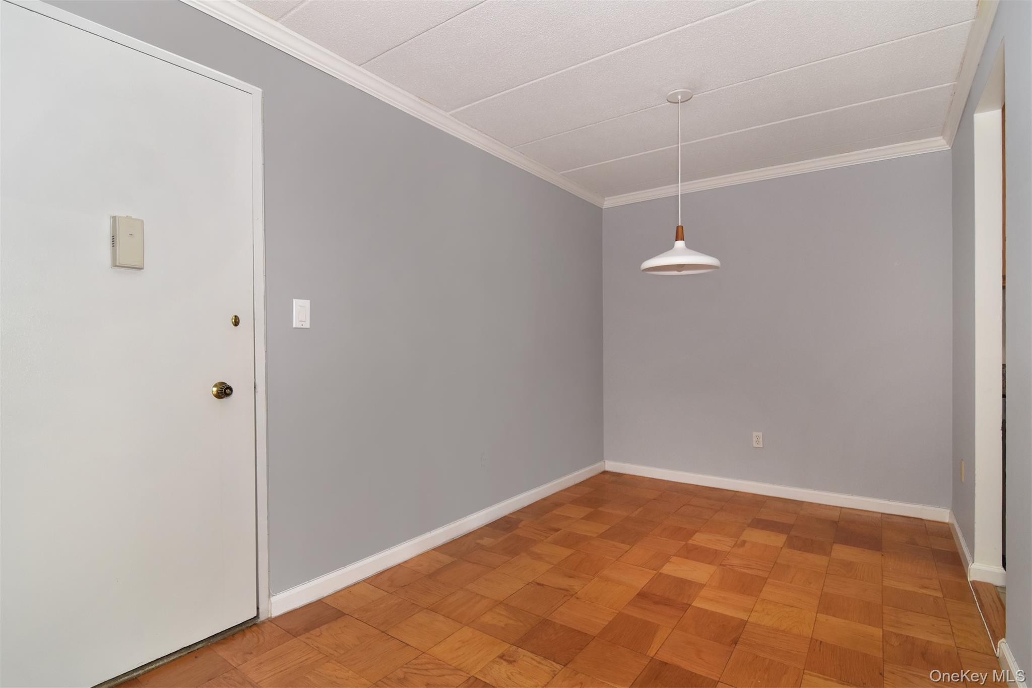 #6 photo, 1085 Warburton, Yonkers , NY 10701