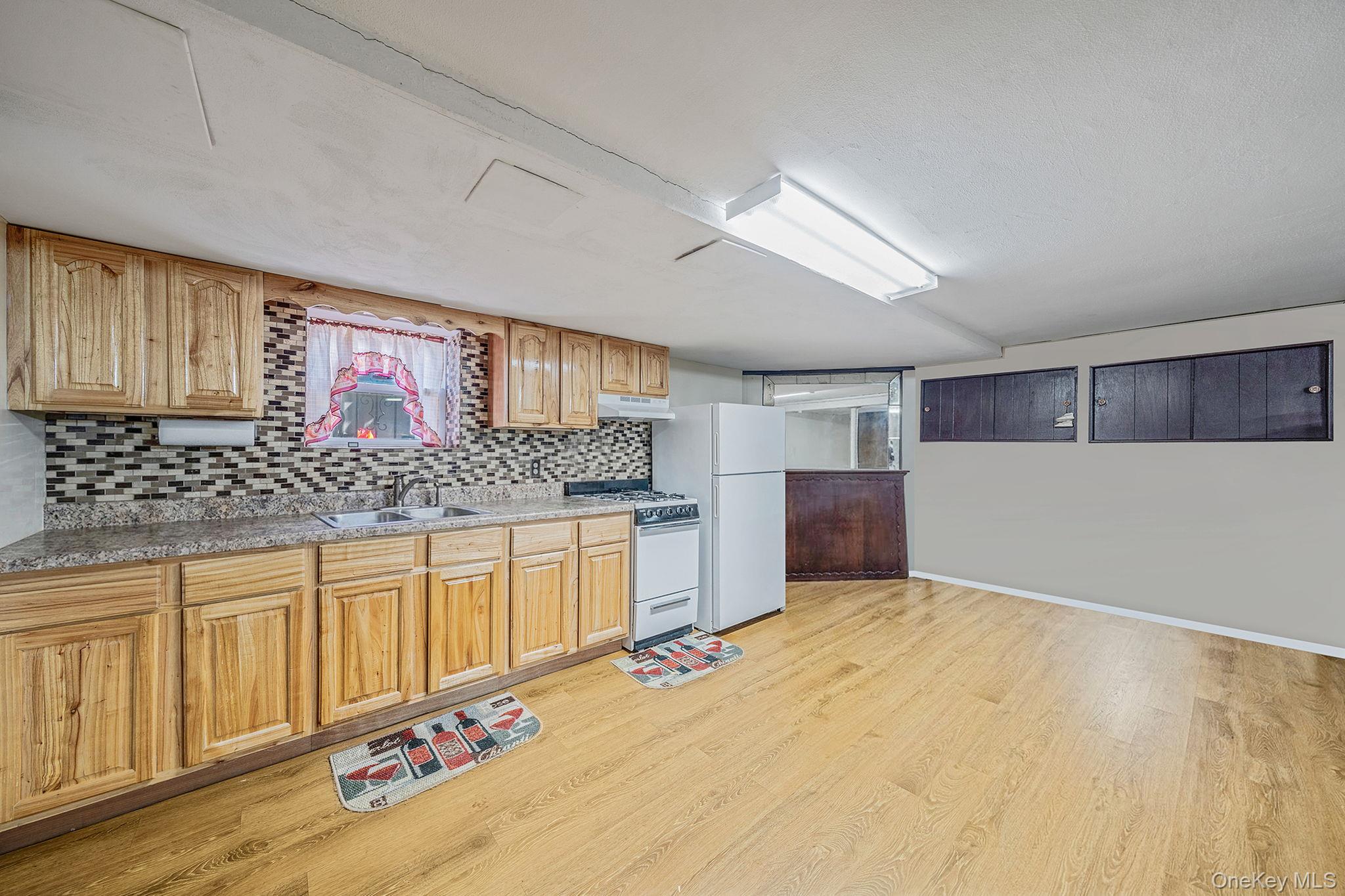 #10 photo, 12615 133rd Avenue, South Ozone Park , NY 11420