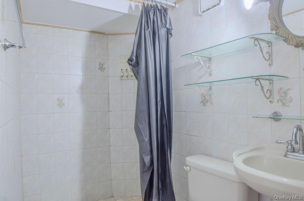 #17 photo, 114-24 117th Street, कुईंस South Ozone Park , NY 11420