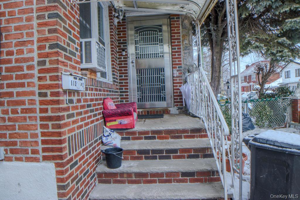 #3 photo, 114-24 117th Street, कुईंस South Ozone Park , NY 11420