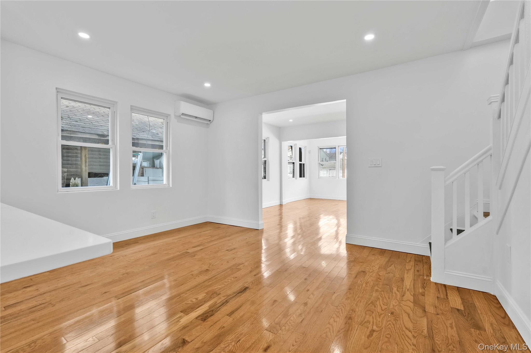 #7 photo, 122-14 191st Street, কুইন্‌স Springfield Gardens , NY 11413