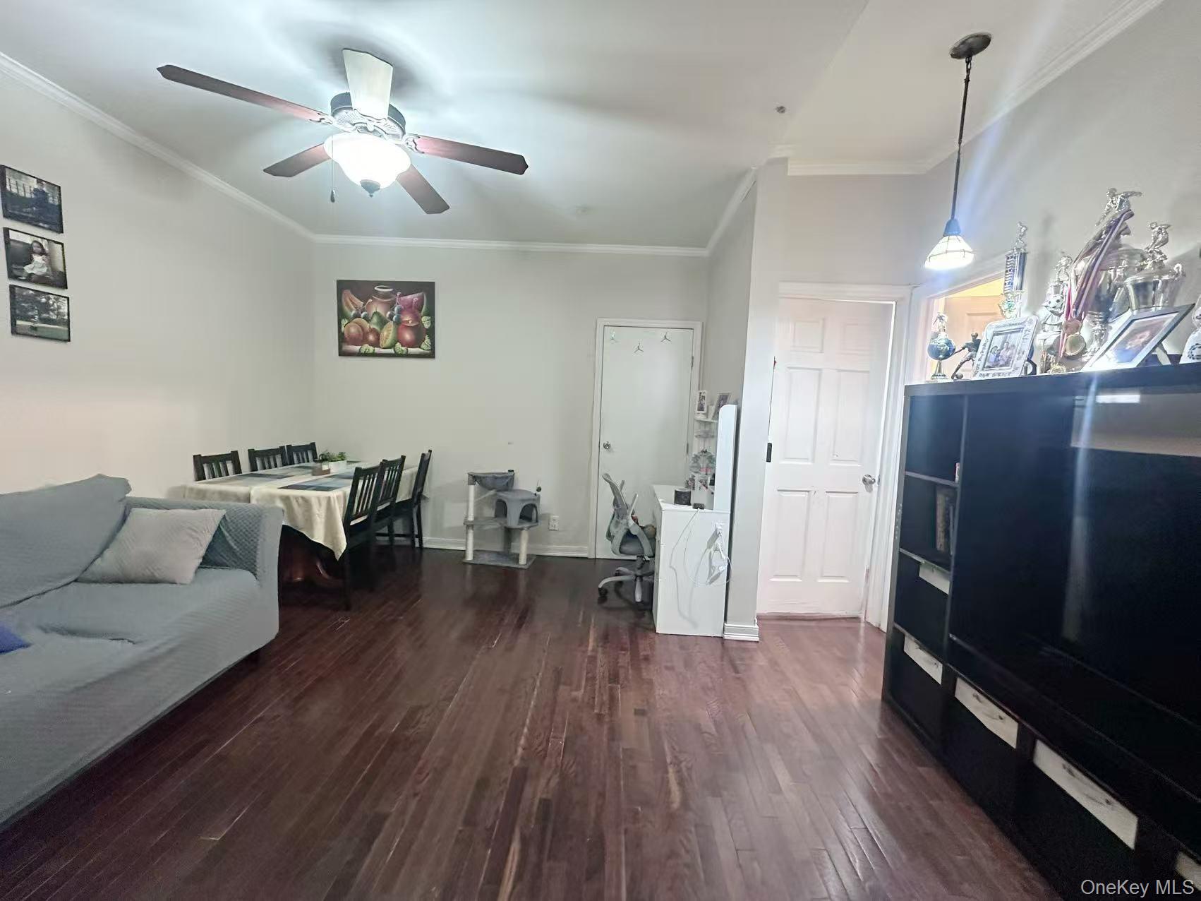 #3 photo, 74-25 64th Place, কুইন্‌স Ridgewood , NY 11385