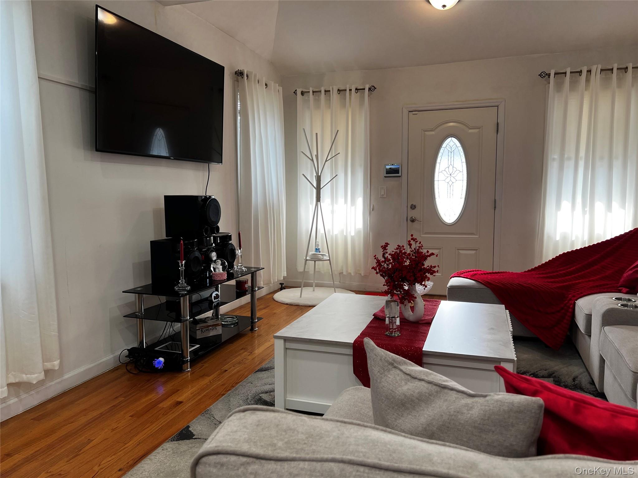 #8 photo, 11727 146th Street, কুইন্‌স Jamaica , NY 11436