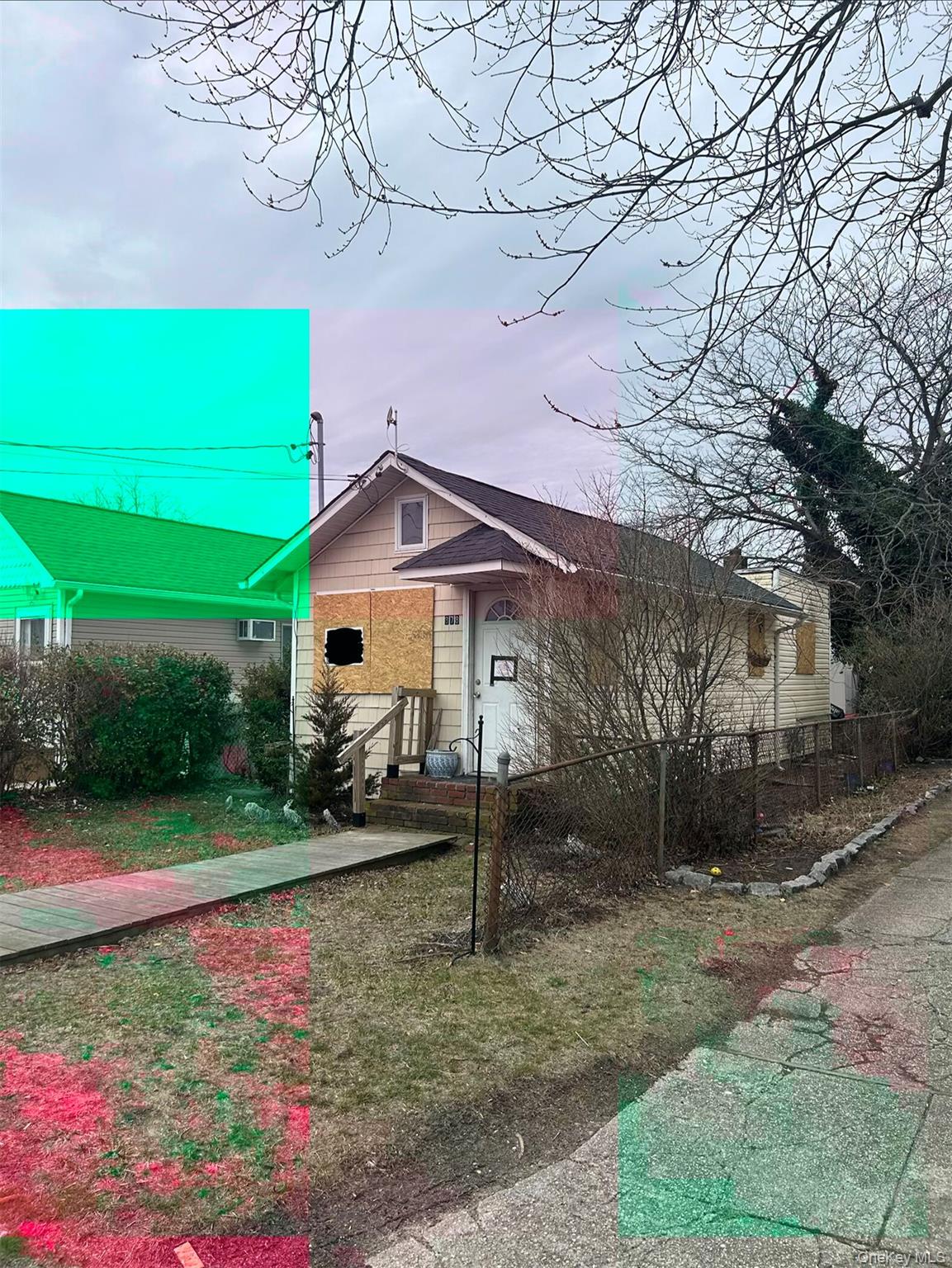 #5 photo, 878 S 5th Street, সাফোক কাউন্টি Lindenhurst , NY 11757