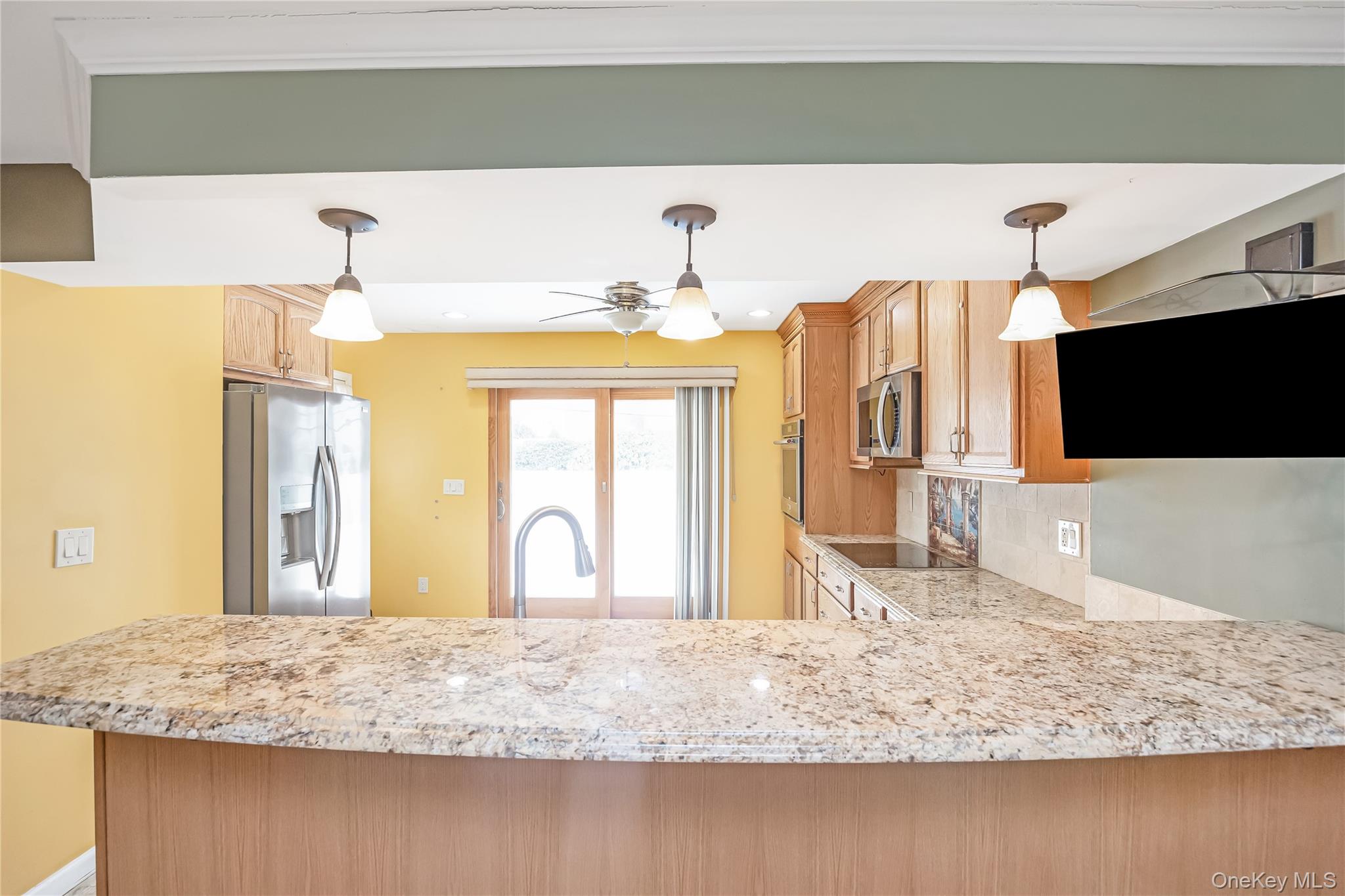 #11 photo, 2288 Jefferson Street, নাসাউ কাউন্টি East Meadow , NY 11554