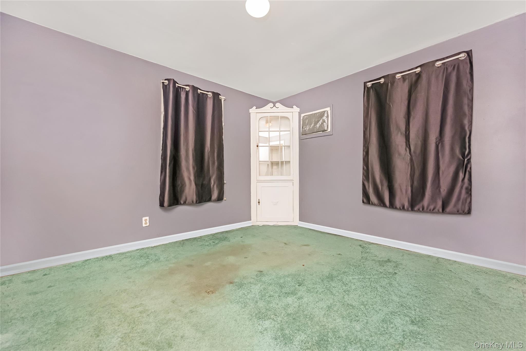 #18 photo, 2288 Jefferson Street, নাসাউ কাউন্টি East Meadow , NY 11554