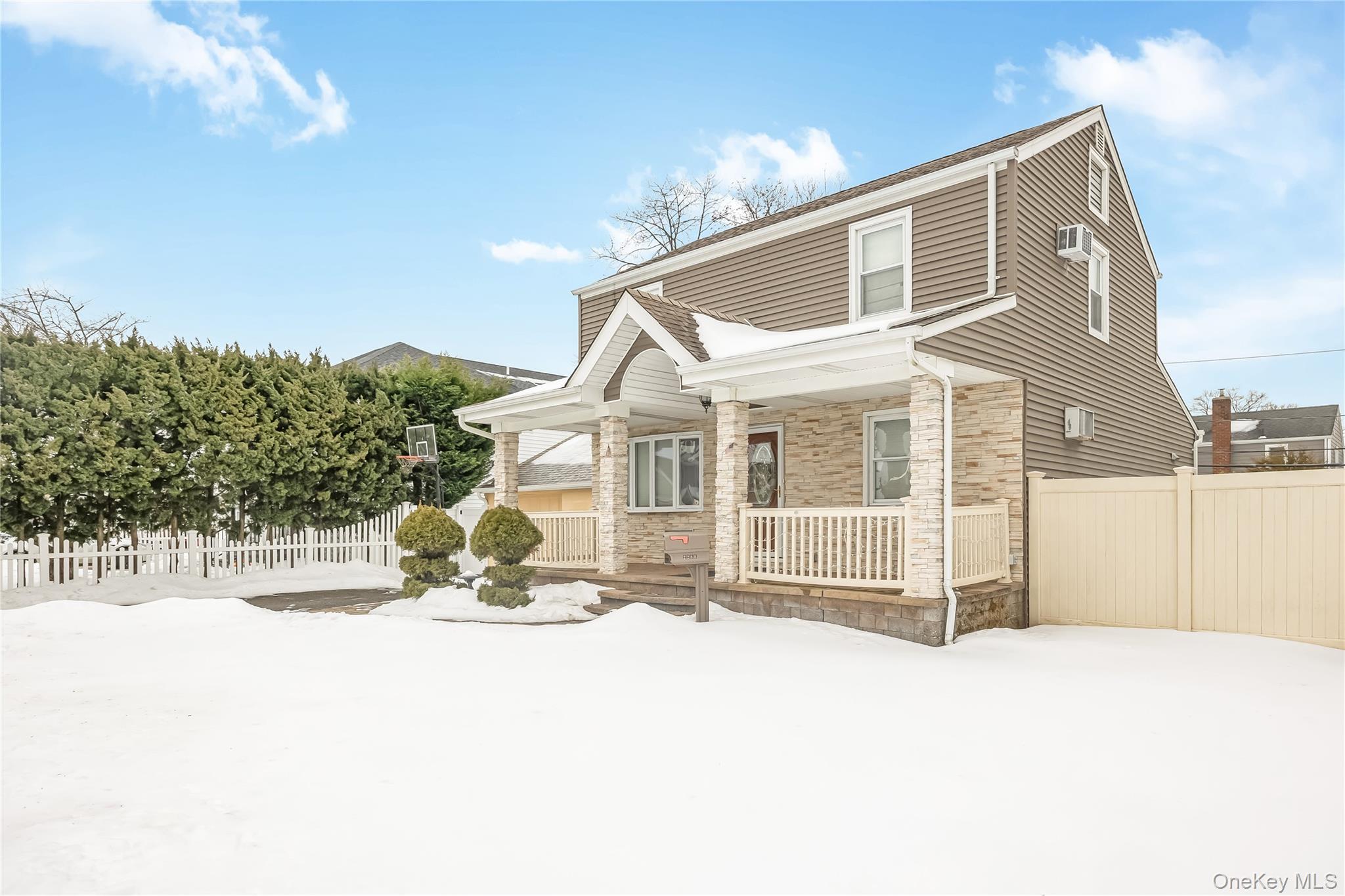 #3 photo, 2288 Jefferson Street, নাসাউ কাউন্টি East Meadow , NY 11554