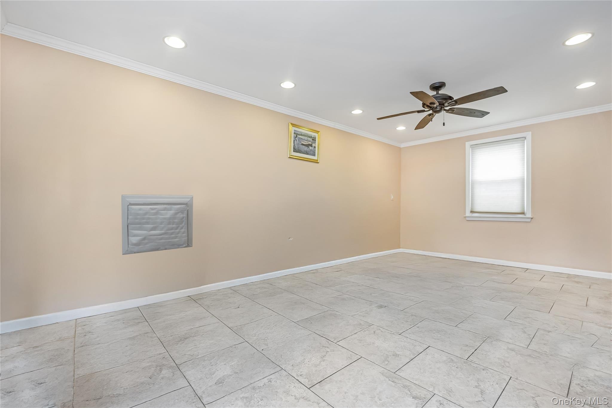 #4 photo, 2288 Jefferson Street, নাসাউ কাউন্টি East Meadow , NY 11554