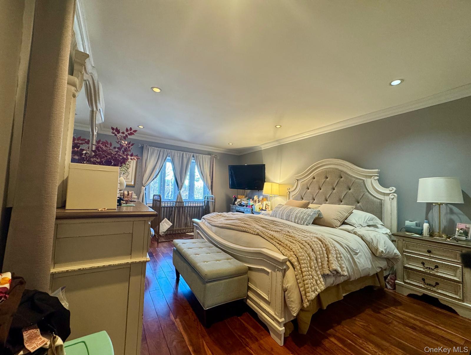 #11 photo, 199-18 Cross Island Parkway, কুইন্‌স Whitestone , NY 11357