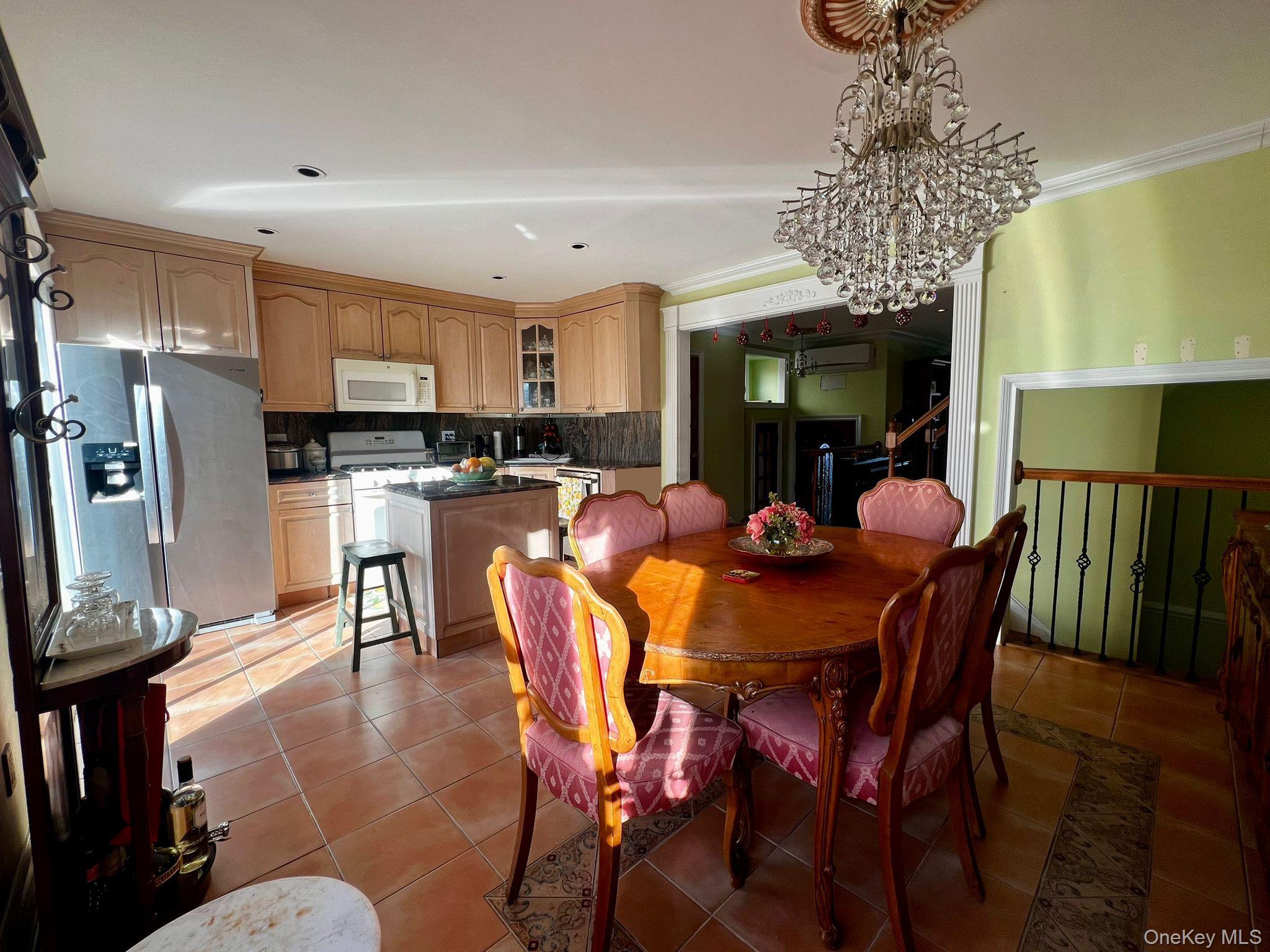 #6 photo, 199-18 Cross Island Parkway, কুইন্‌স Whitestone , NY 11357