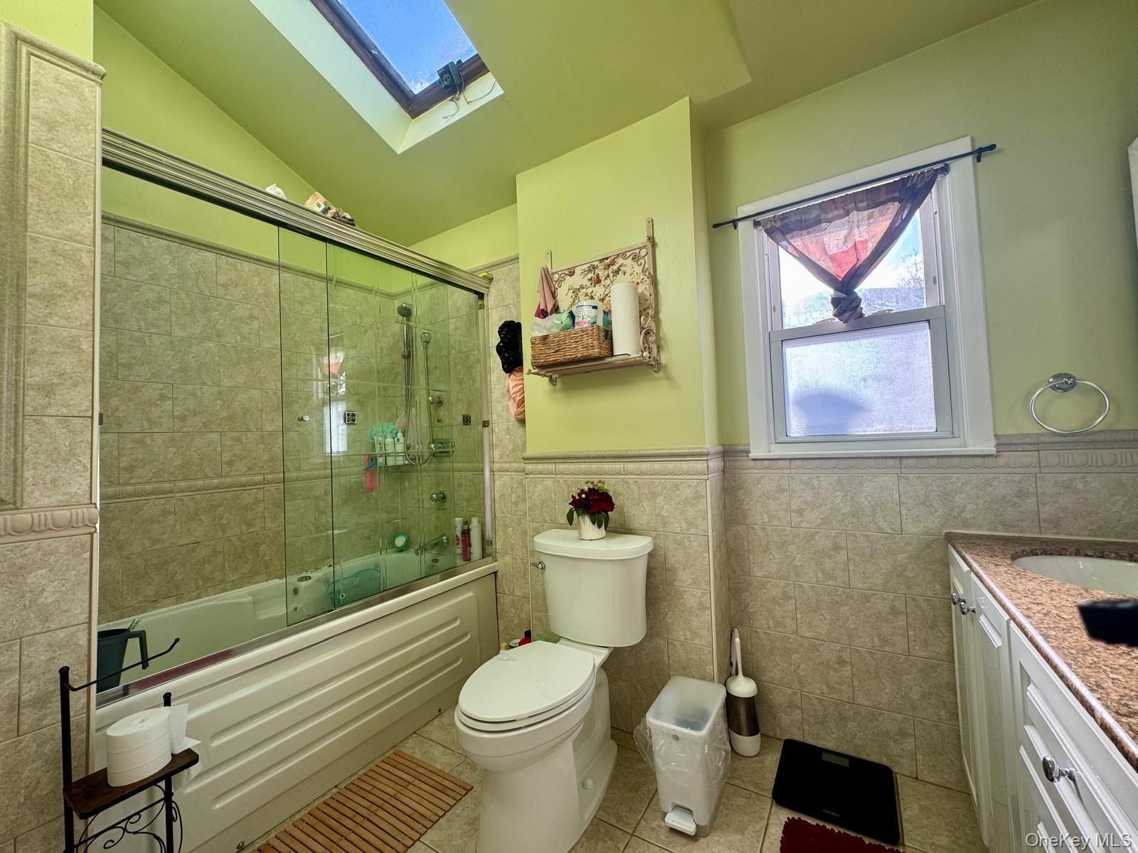 #7 photo, 199-18 Cross Island Parkway, কুইন্‌স Whitestone , NY 11357