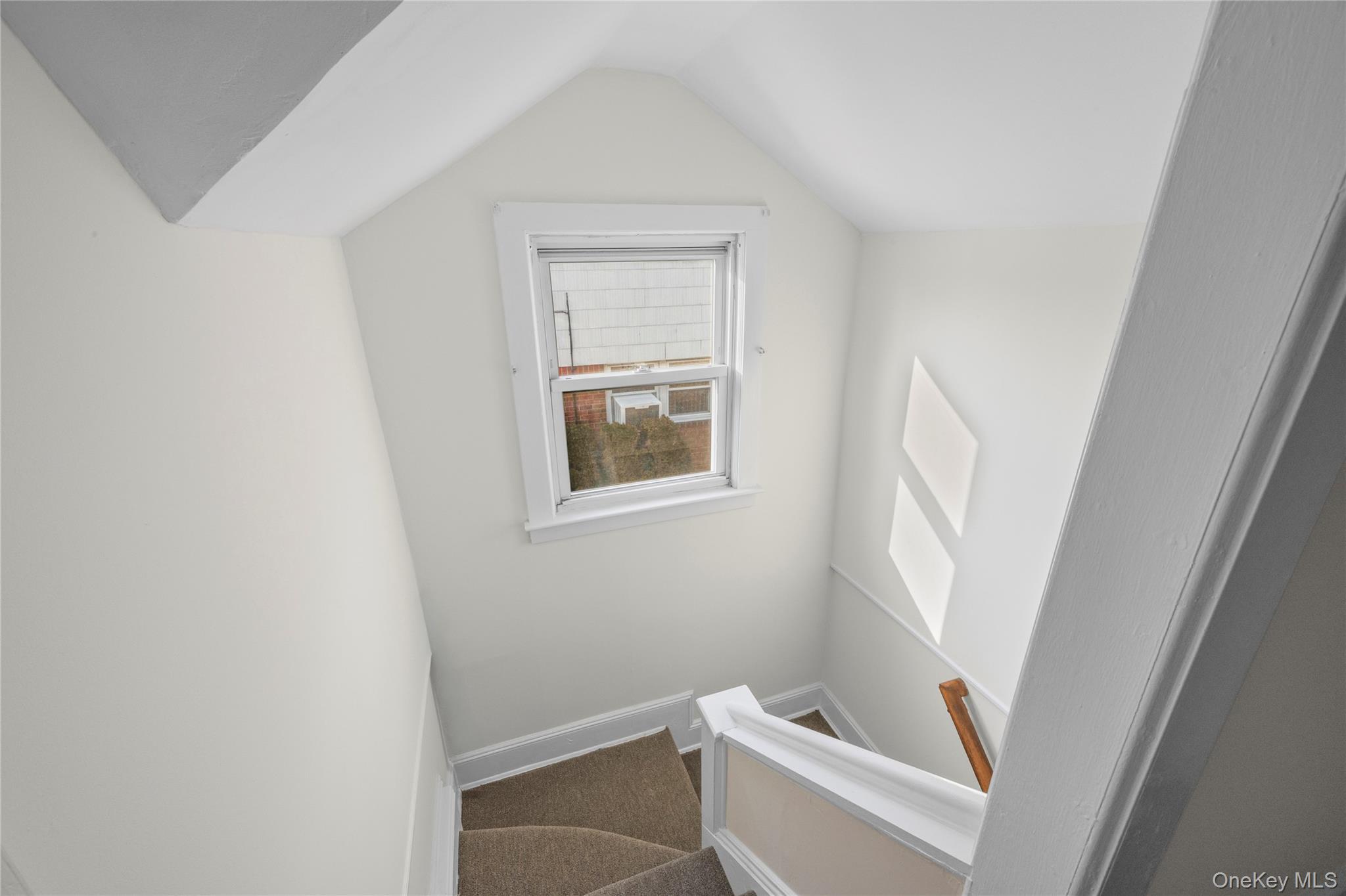 #14 photo, 39 Stewart Street, নাসাউ কাউন্টি Floral Park , NY 11001