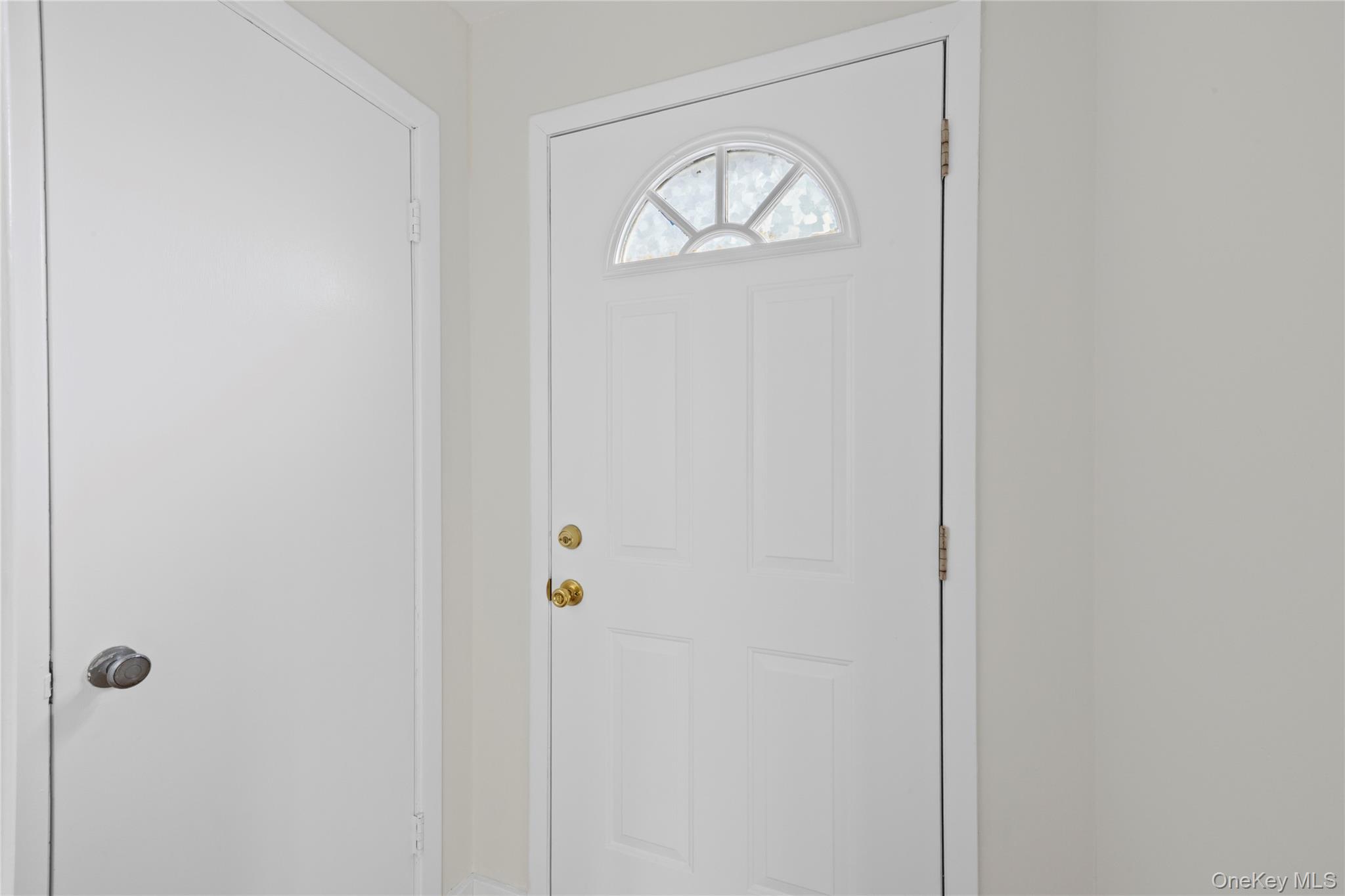 #2 photo, 39 Stewart Street, নাসাউ কাউন্টি Floral Park , NY 11001