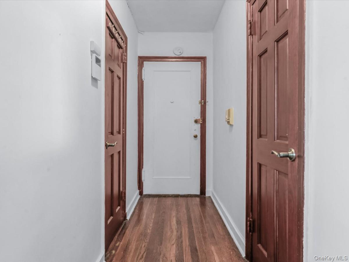 #10 photo, 56-07 31st, কুইন্‌স Woodside , NY 11377