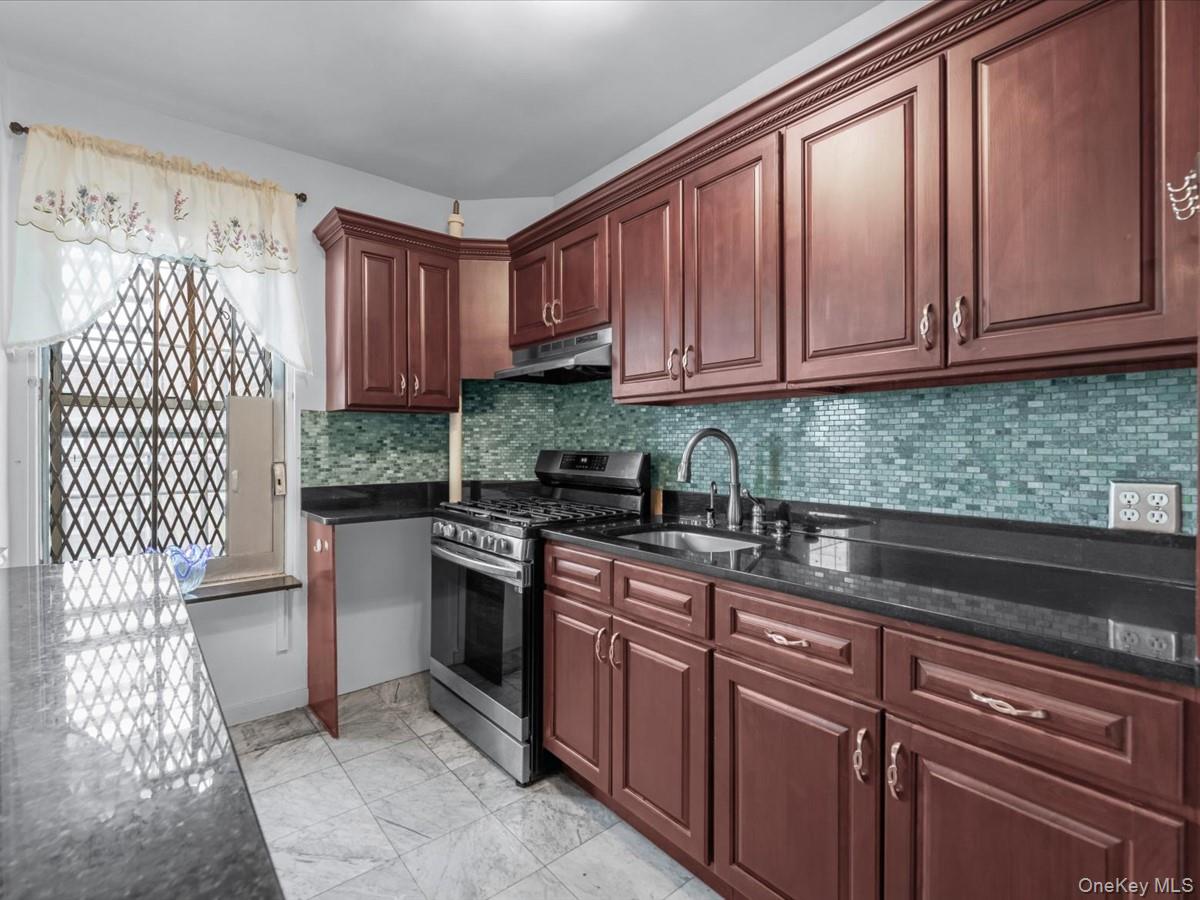 #3 photo, 56-07 31st, কুইন্‌স Woodside , NY 11377