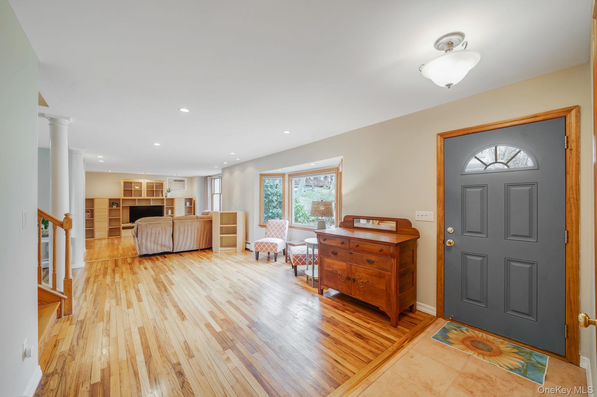 #11 photo, 108 Dogwood Road, Саффолк ‖ Port Jefferson , NY 11777