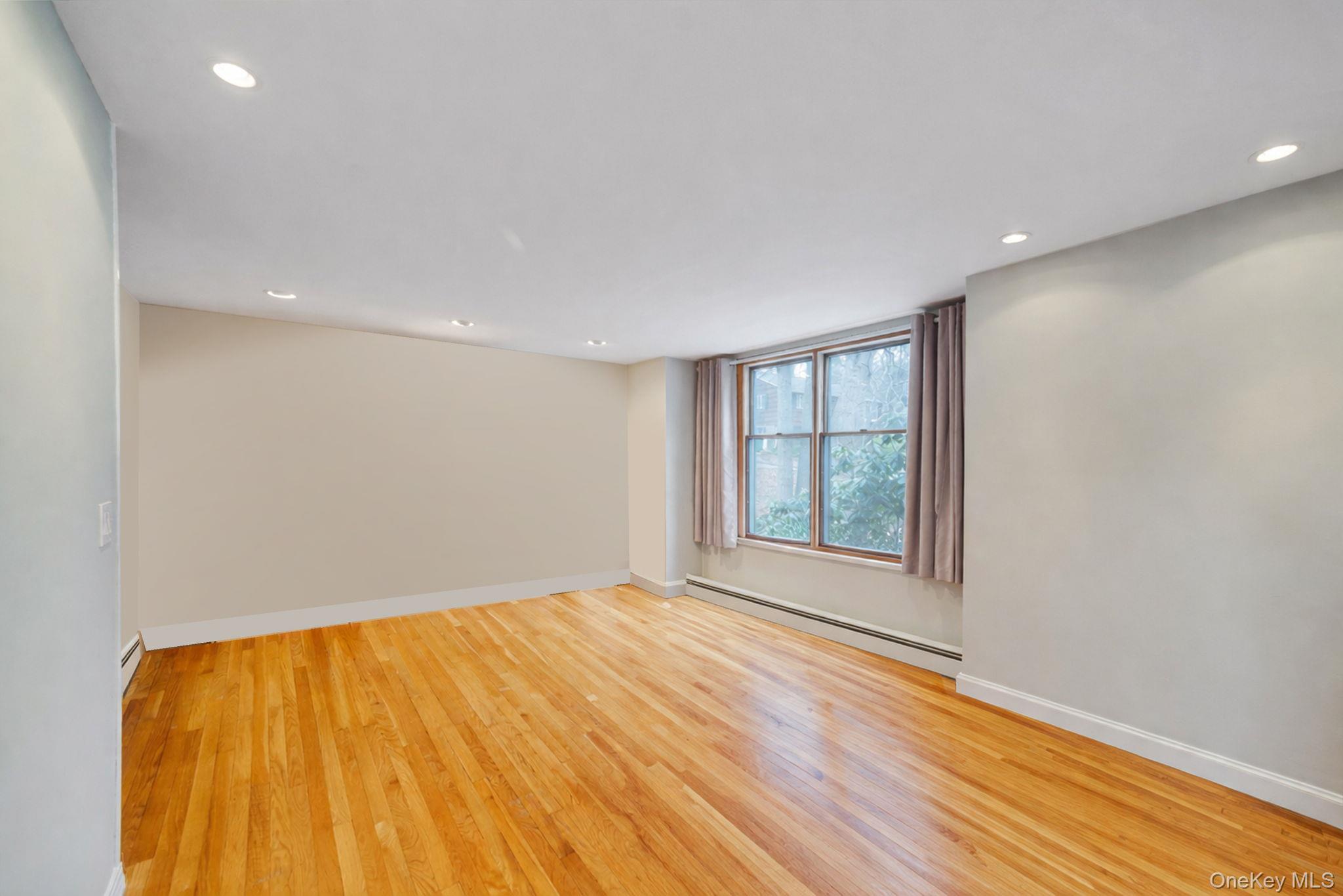 #18 photo, 108 Dogwood Road, Саффолк ‖ Port Jefferson , NY 11777