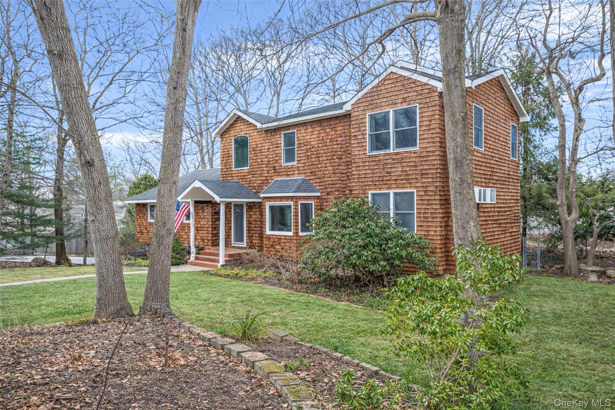 #3 photo, 108 Dogwood Road, Саффолк ‖ Port Jefferson , NY 11777