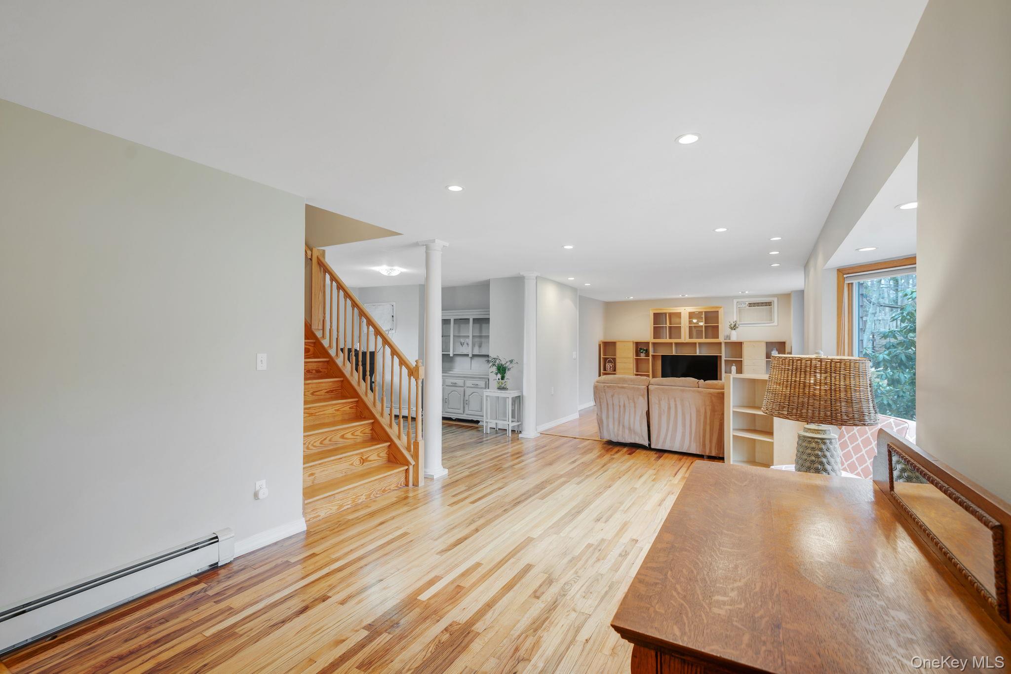 #9 photo, 108 Dogwood Road, Саффолк ‖ Port Jefferson , NY 11777