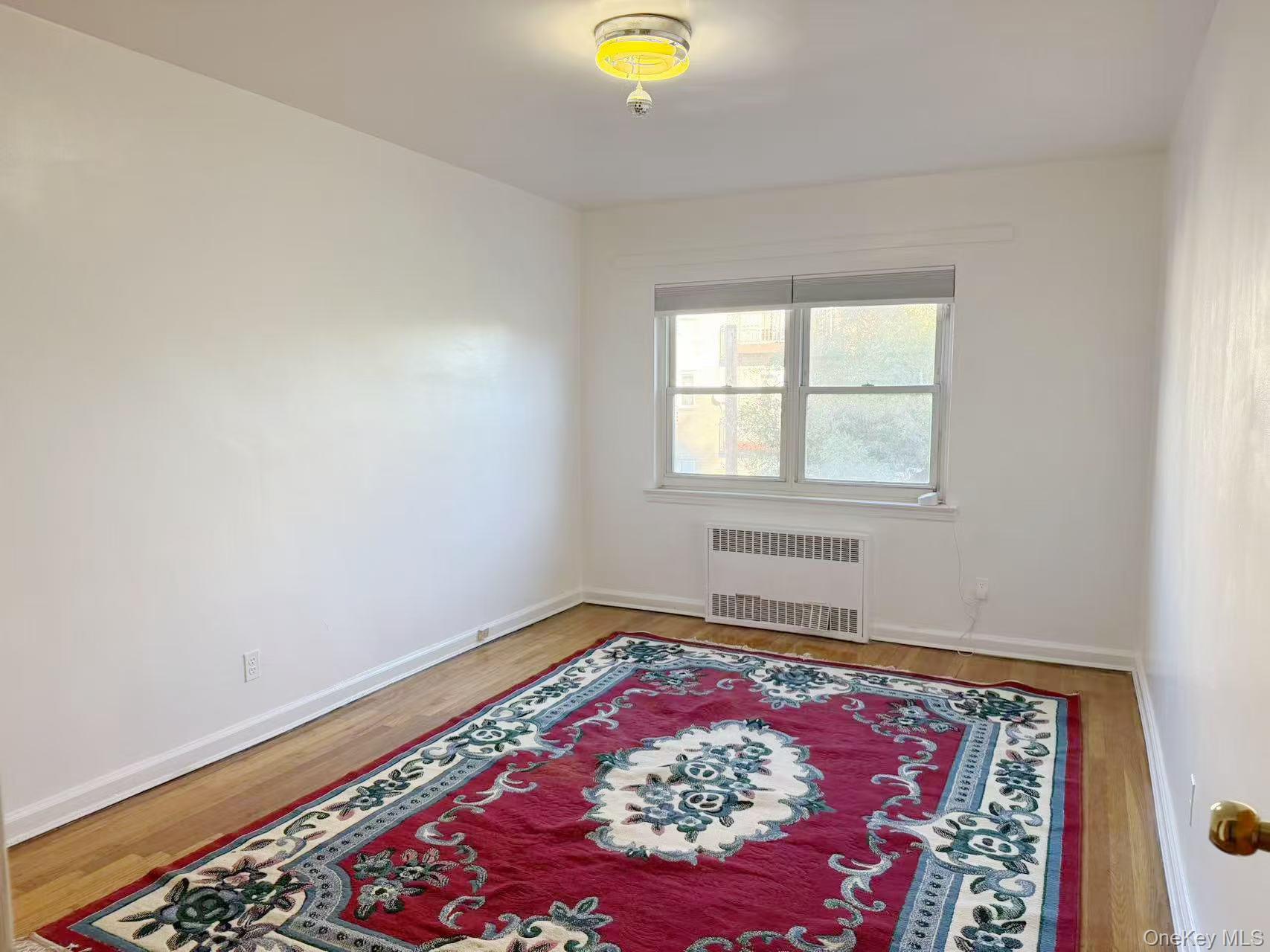 #9 photo, 51-21 Goldsmith Street, কুইন্‌স Elmhurst , NY 11373