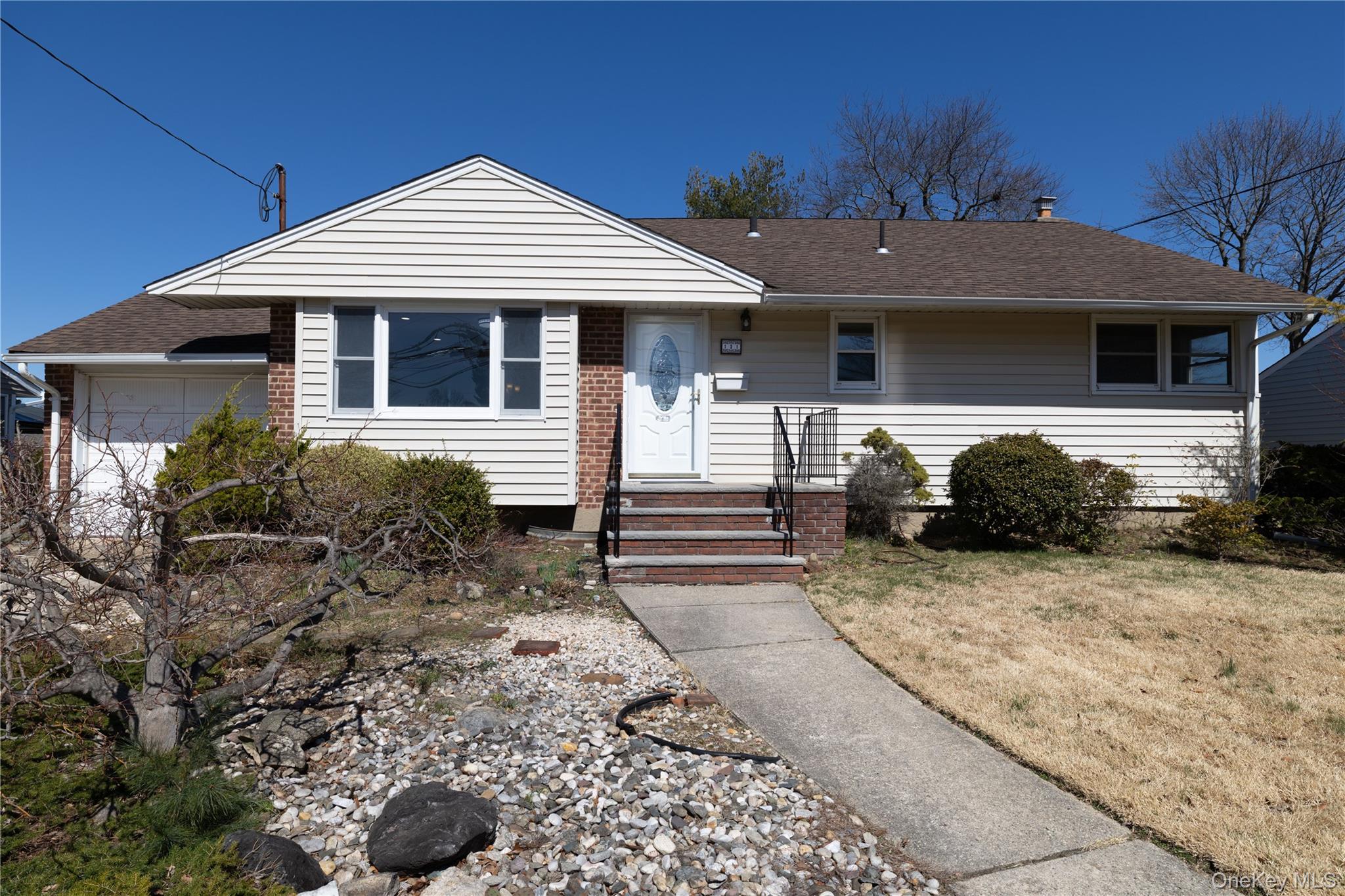 #1 photo, 131 IRA Road, নাসাউ কাউন্টি Syosset , NY 11791