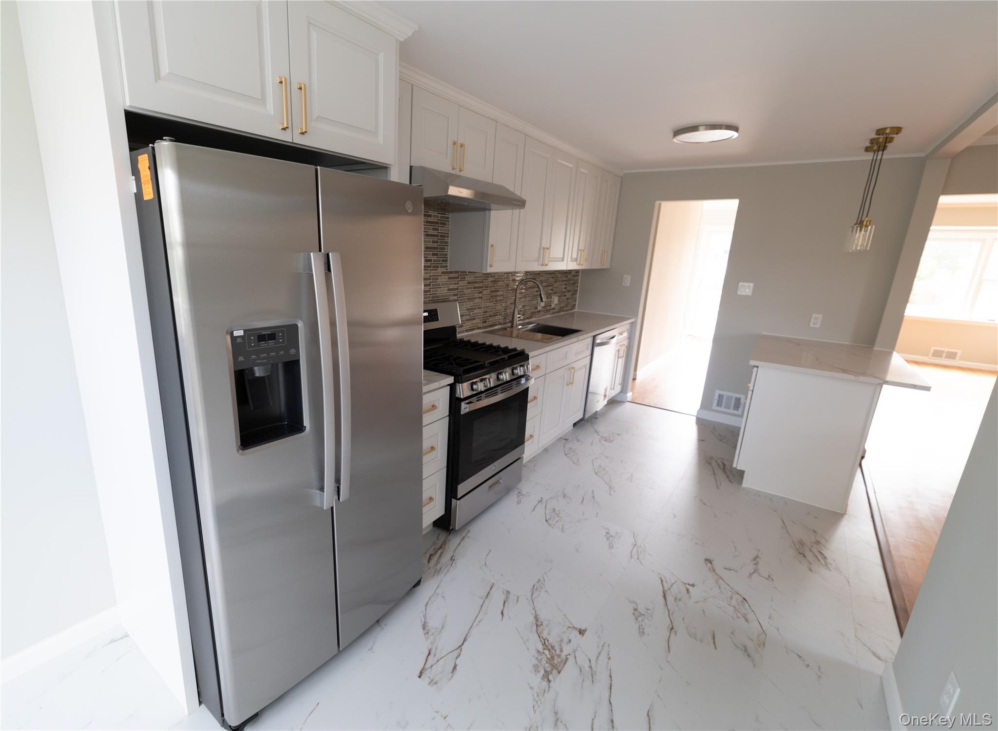 #9 photo, 131 IRA Road, নাসাউ কাউন্টি Syosset , NY 11791