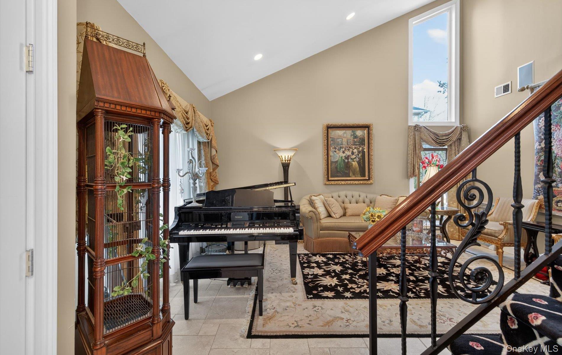 #11 photo, 18 Chardonnay Road, 롱 아일랜드 Commack , NY 11725