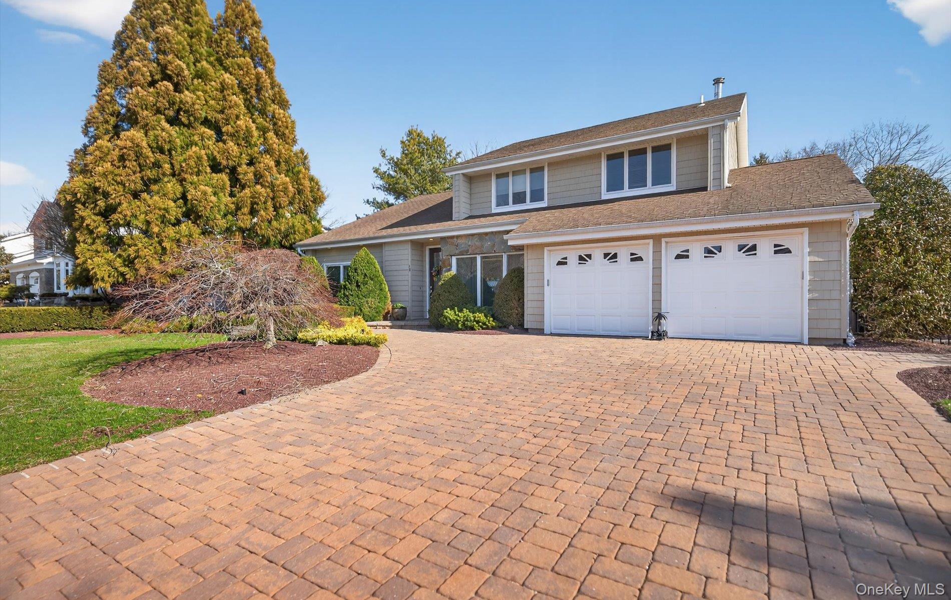 #2 photo, 18 Chardonnay Road, 롱 아일랜드 Commack , NY 11725