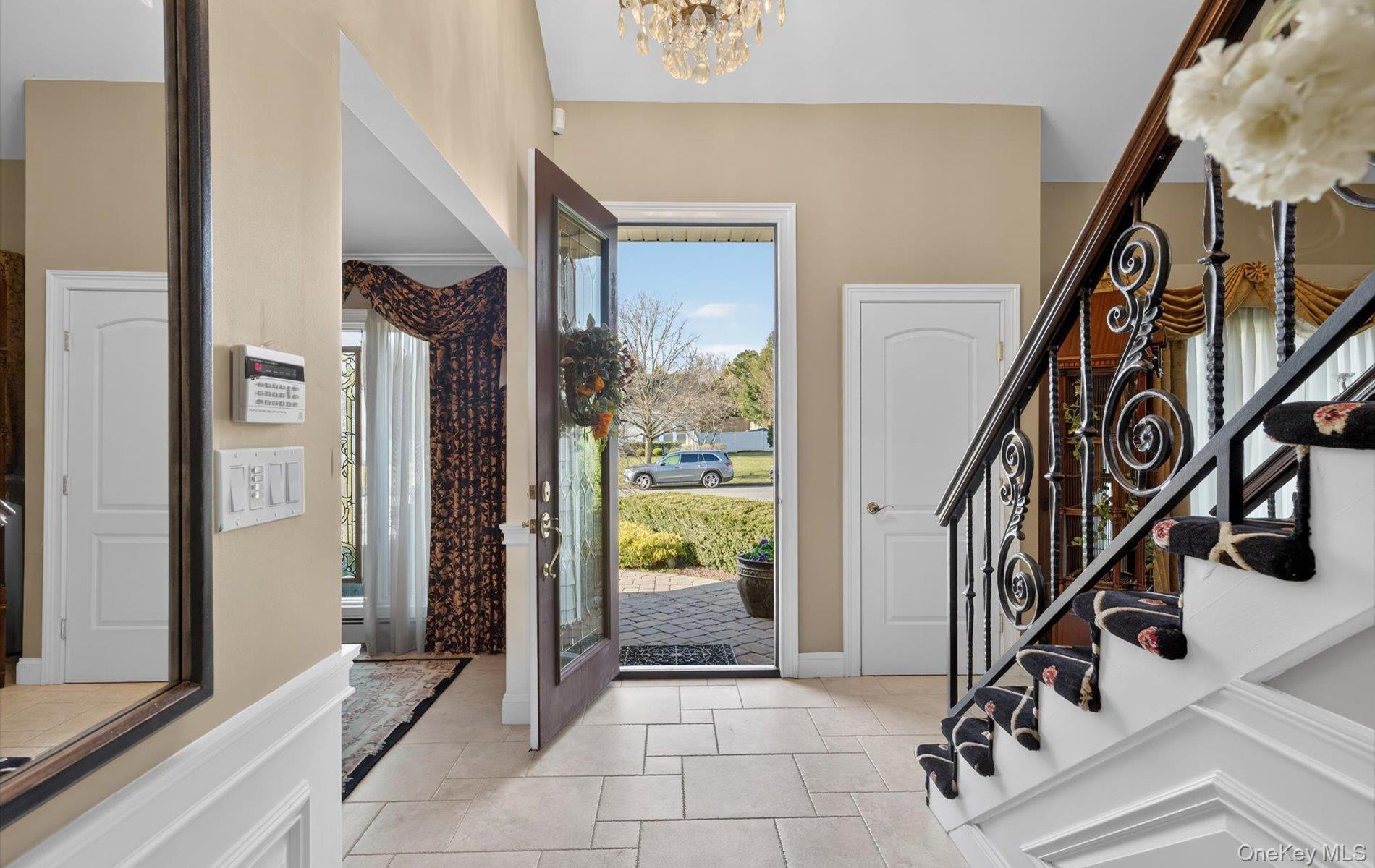 #8 photo, 18 Chardonnay Road, 롱 아일랜드 Commack , NY 11725