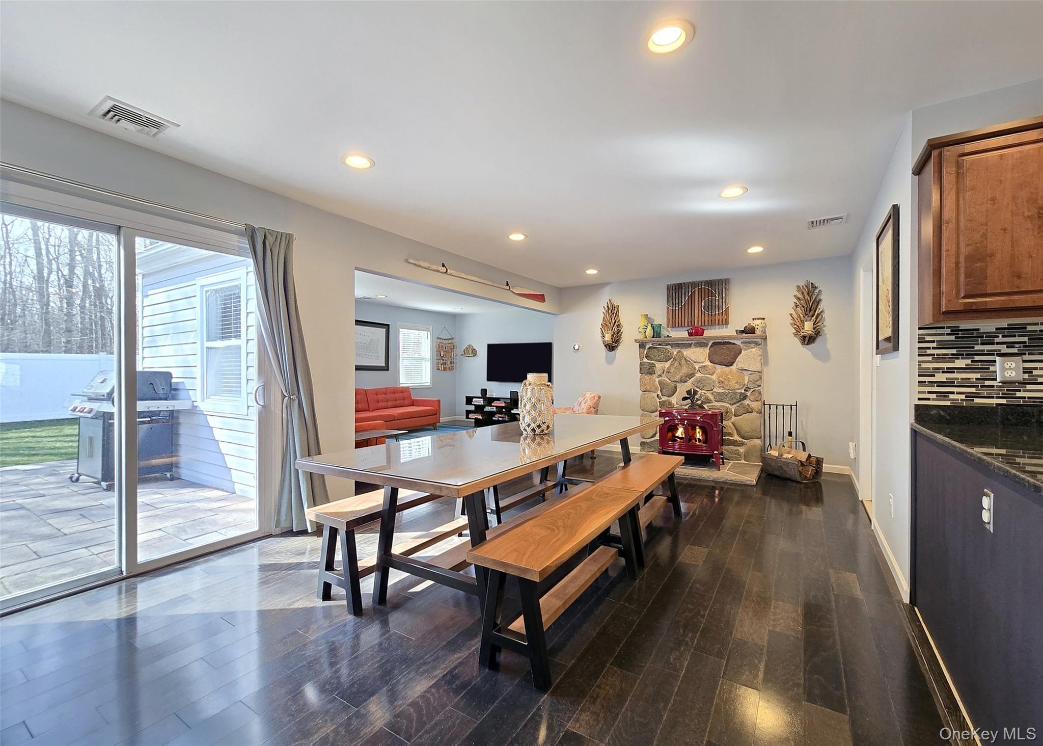 #12 photo, 28 Timber Trail Lane, সাফোক কাউন্টি Medford , NY 11763