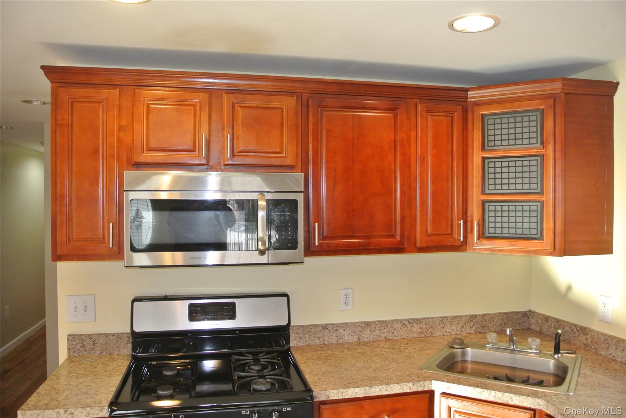 #4 photo, 241-07 147th Avenue, কুইন্‌স Rosedale , NY 11422