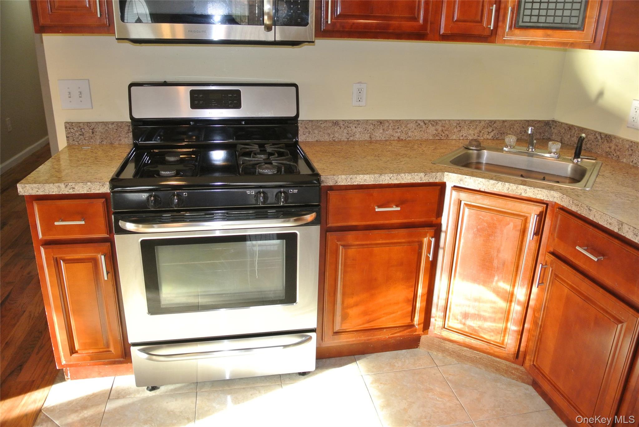 #5 photo, 241-07 147th Avenue, কুইন্‌স Rosedale , NY 11422