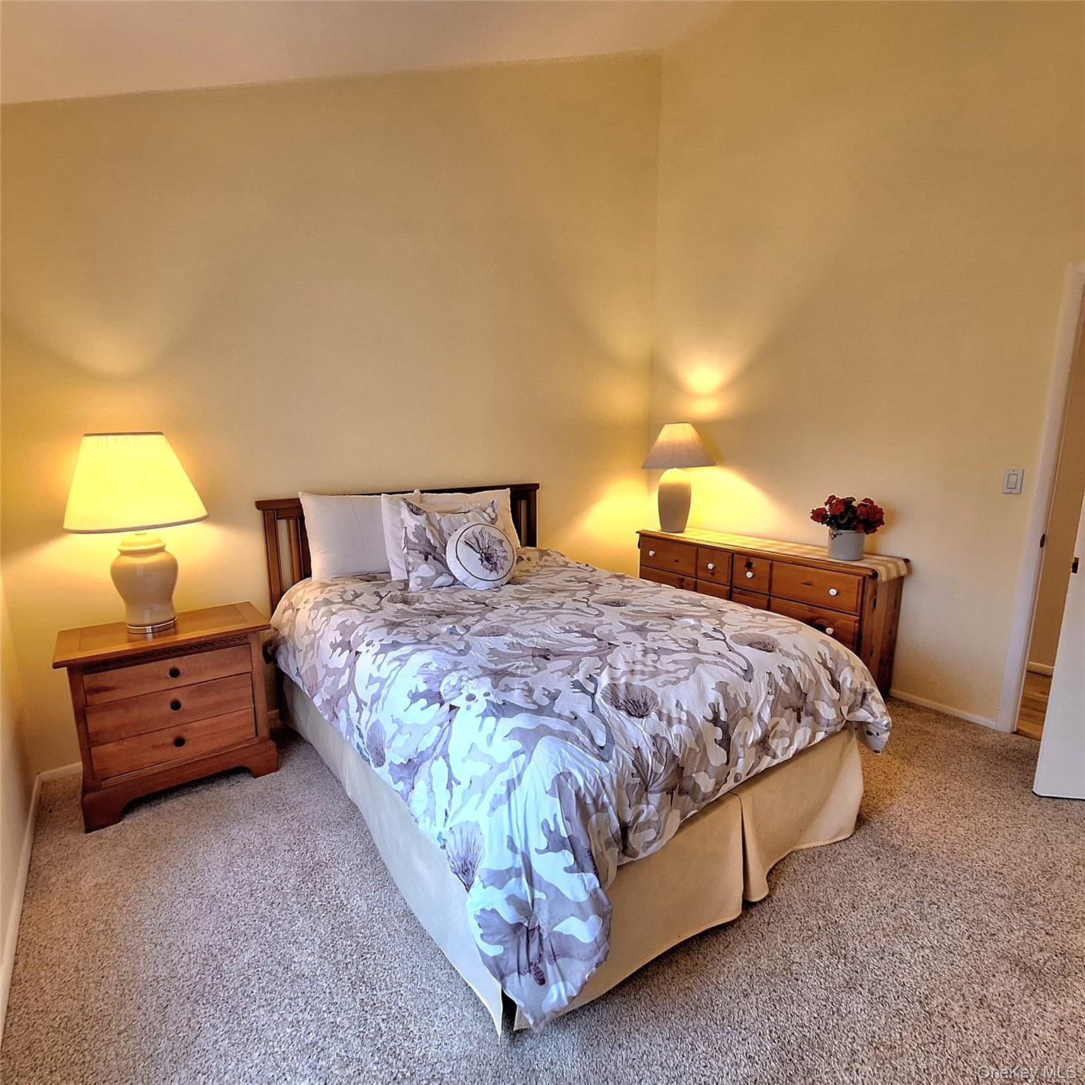 #13 photo, 7 Clay Pit Road, সাফোক কাউন্টি Remsenburg , NY 11960