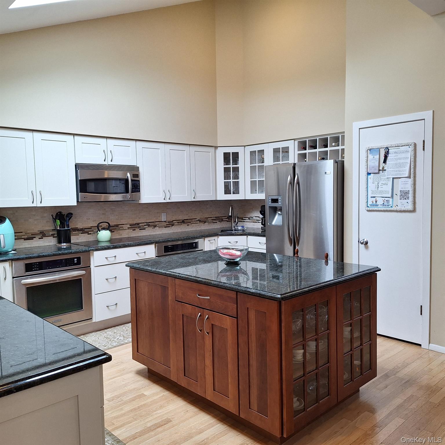 #16 photo, 7 Clay Pit Road, সাফোক কাউন্টি Remsenburg , NY 11960