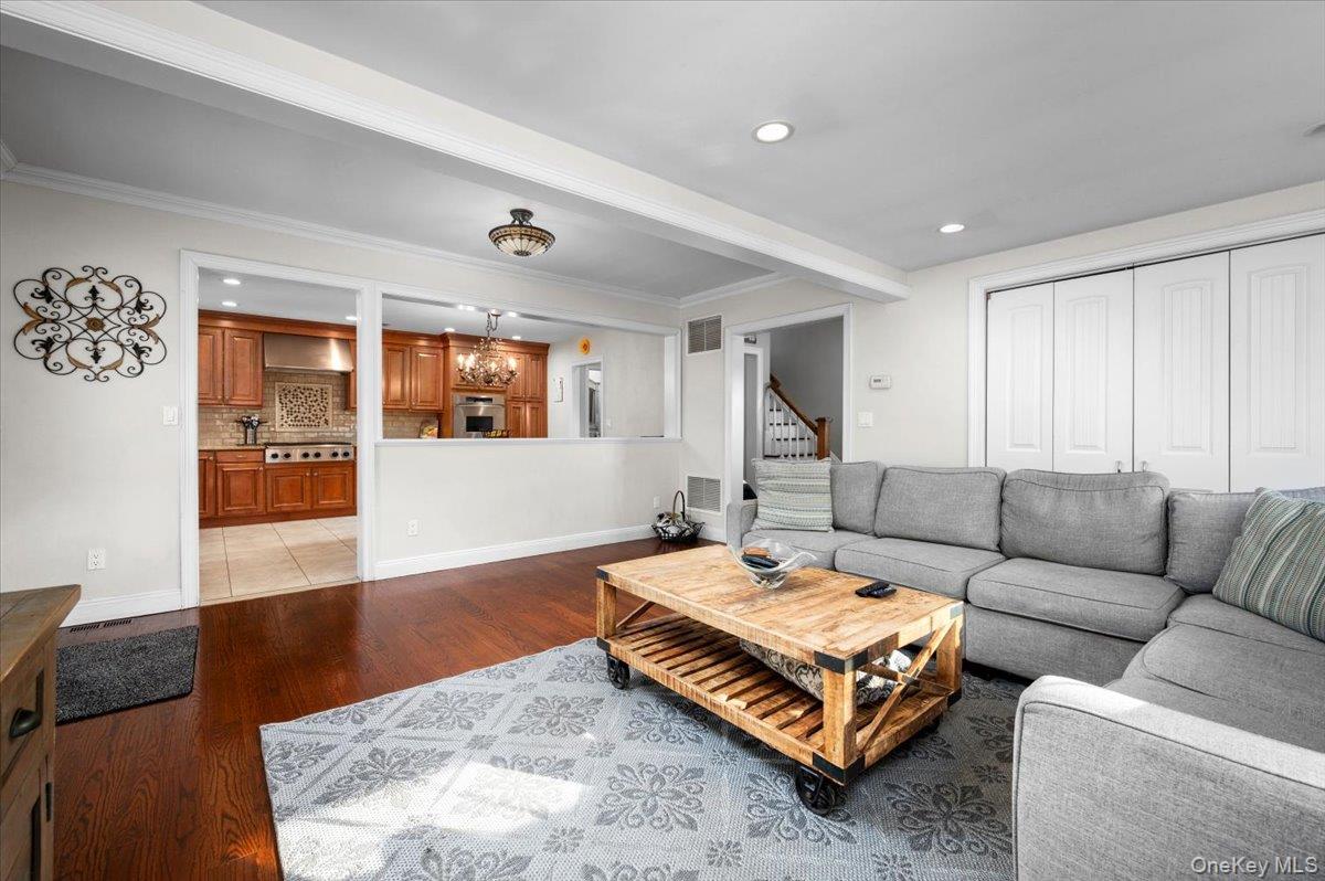 #11 photo, 50 Stewart Place, Eastchester , NY 10709