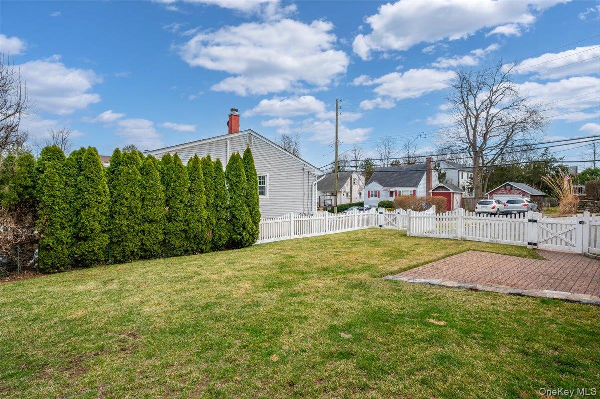 #3 photo, 50 Stewart Place, Eastchester , NY 10709