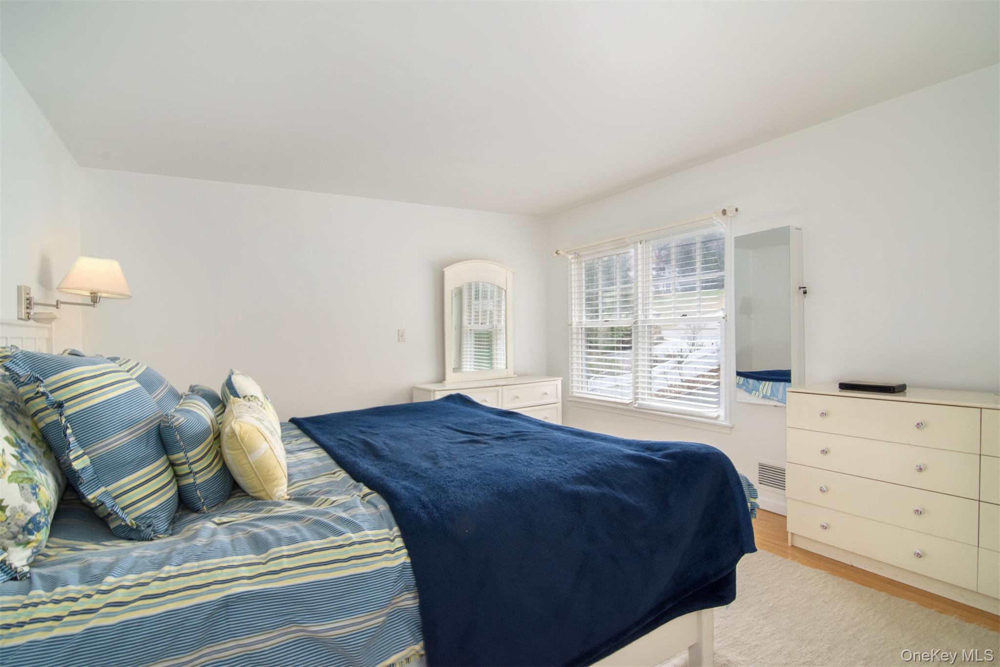 #14 photo, 93 N Broadway, Irvington , NY 10533