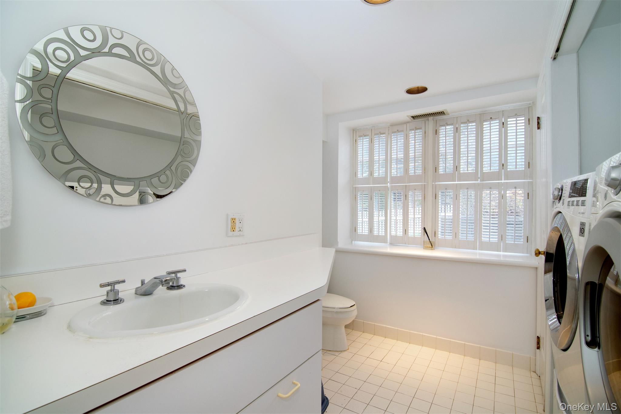 #9 photo, 93 N Broadway, Irvington , NY 10533