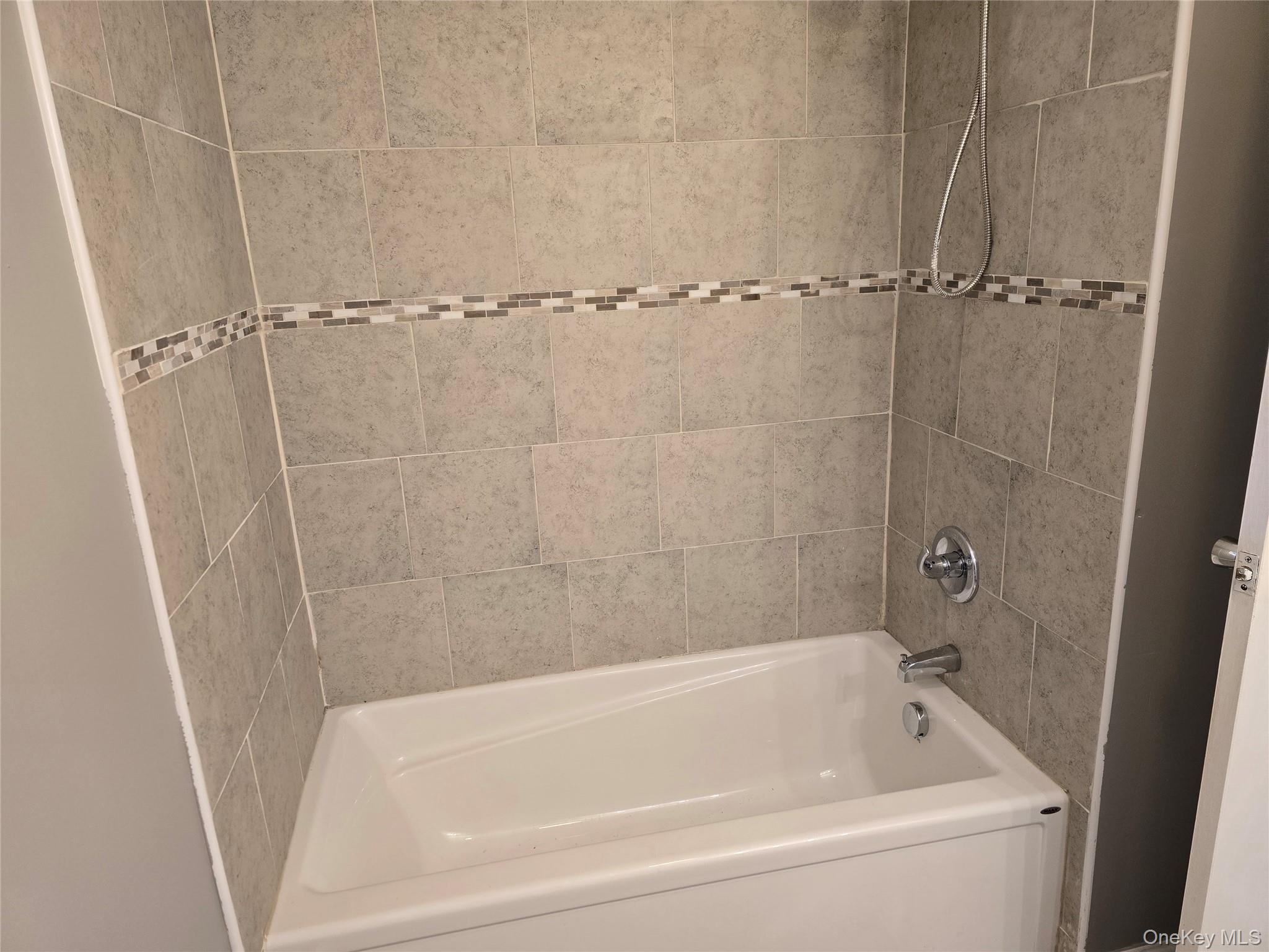 #7 photo, 27 Peter Way, Kiamesha Lake , NY 12751