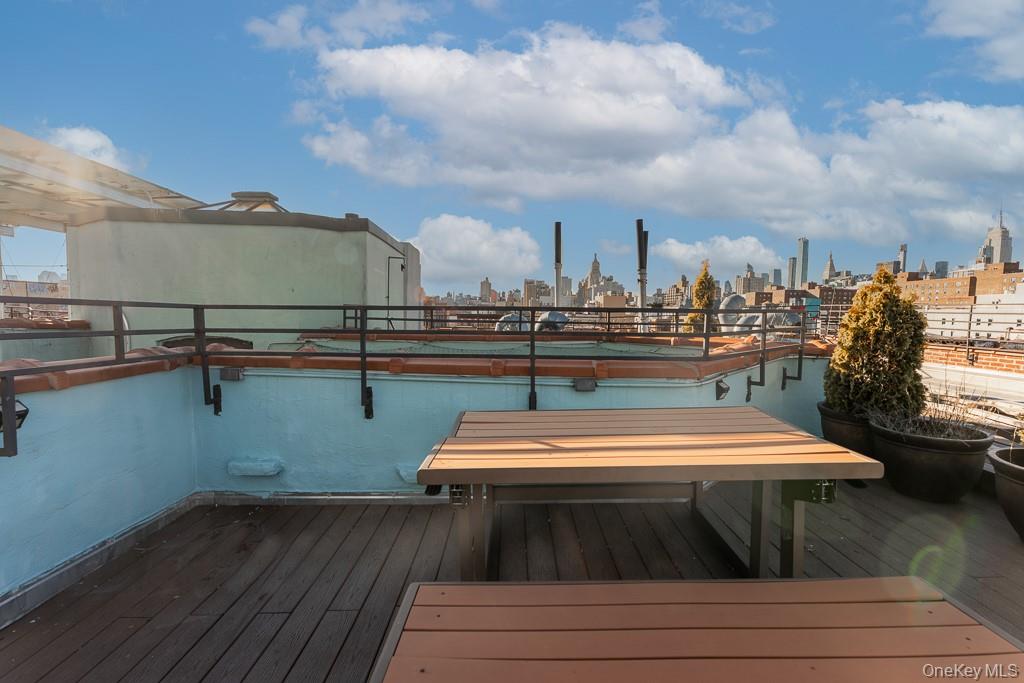 #16 photo, 529 E. 12th Street, ম্যানহাটন New York (Manhattan) , NY 10009