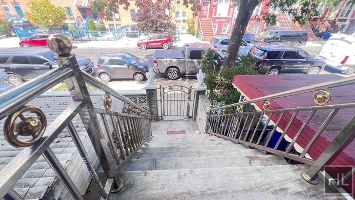 #7 photo, 444 Halsey Street, Bedford-Stuyvesant , NY 11233