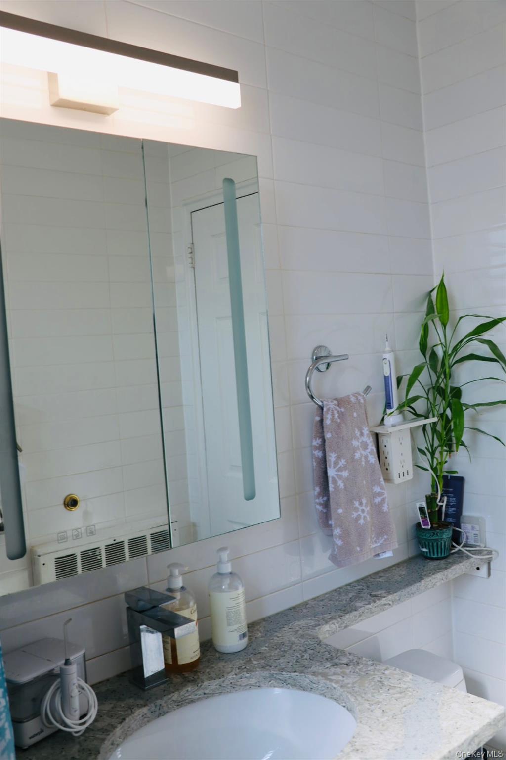 #13 photo, 69-11 138th Street, কুইন্‌স Flushing , NY 11367