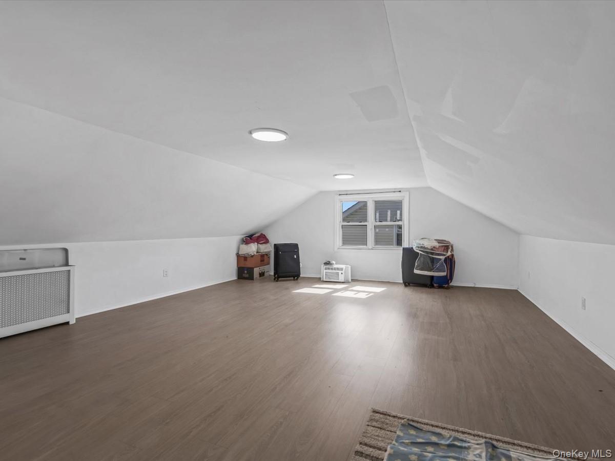 #20 photo, 38-19 219th Street, কুইন্‌স Bayside , NY 11361