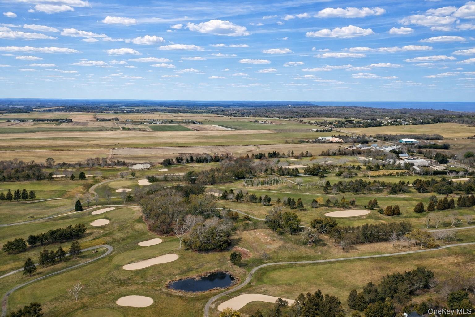 #3 photo, 3921 Sound Avenue, সাফোক কাউন্টি Riverhead , NY 11901